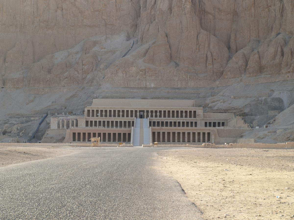 Luxor Vip Apartments Exterior photo